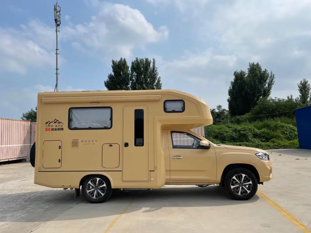 爱旅途t70四驱皮卡房车后横床,爱旅途房车t90和t70底盘有什么区别