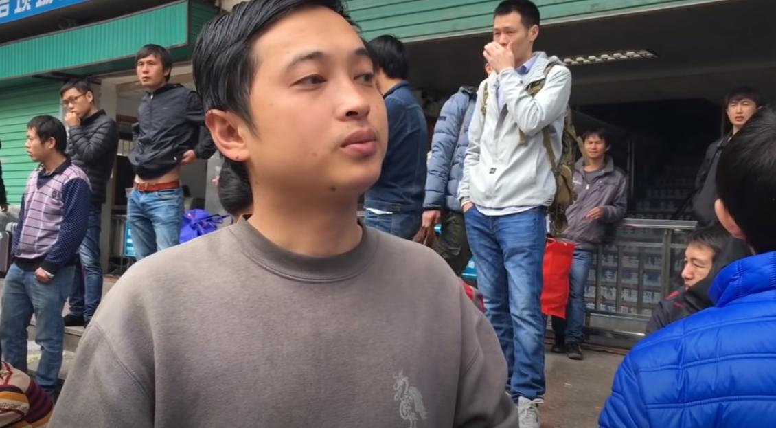 揭秘三和大神:日结1天玩3天,年纪轻轻为何自甘堕落?纪录片