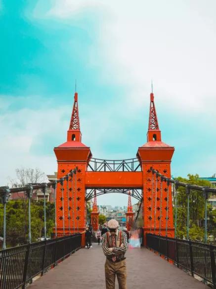 五岔子网红桥打卡必备,五岔子网红桥拍照攻略