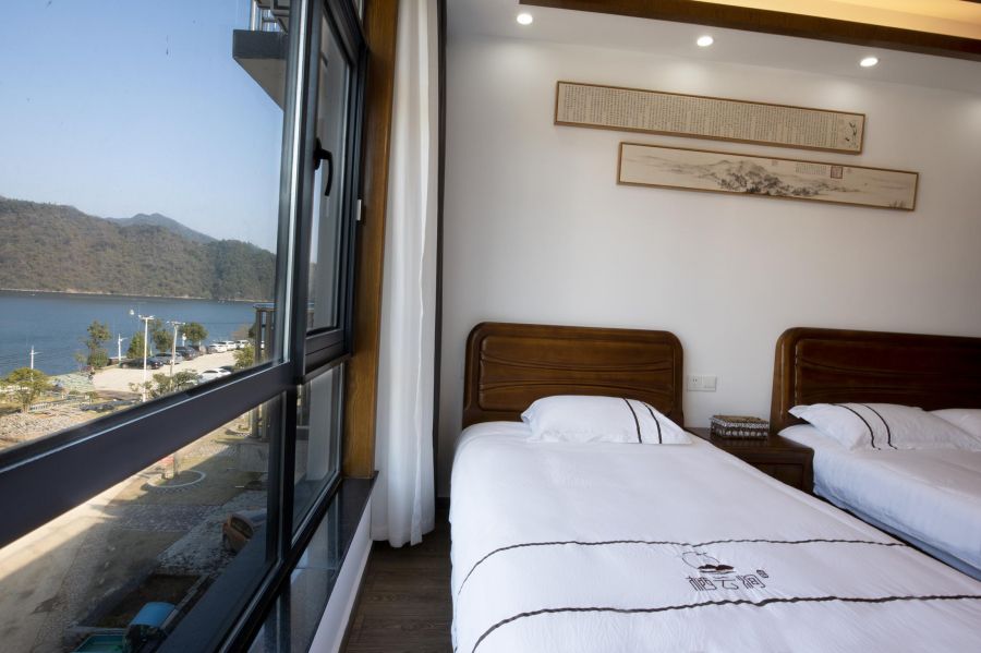 安徽太平湖民宿钓鱼,安徽异域风格民宿效果图