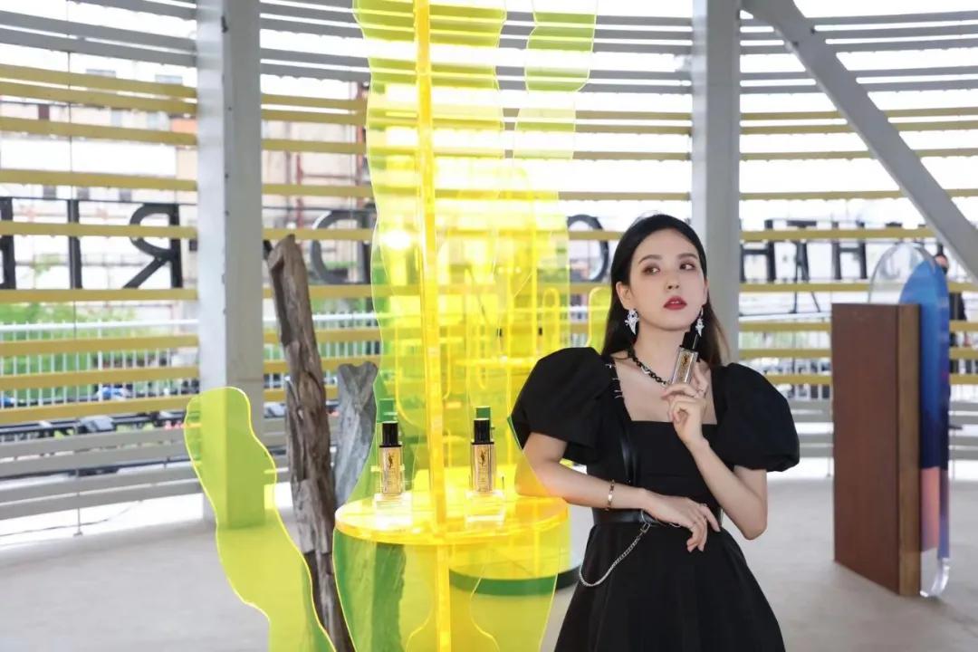 ysl限定狂欢,限时59天ysl时尚大展惊艳魔都