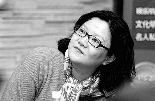 洪晃搞艺术的人,洪晃谈自己的利己主义