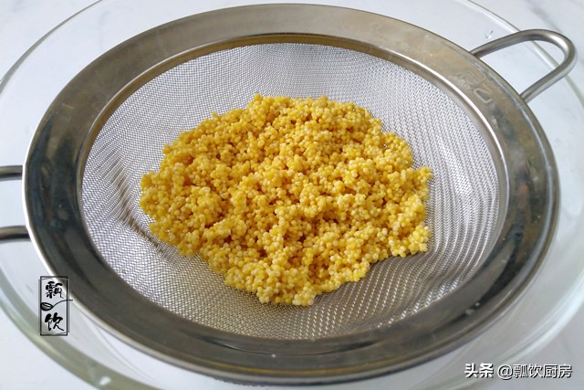 牛奶米糕营养,在家怎样做好吃的小米糕