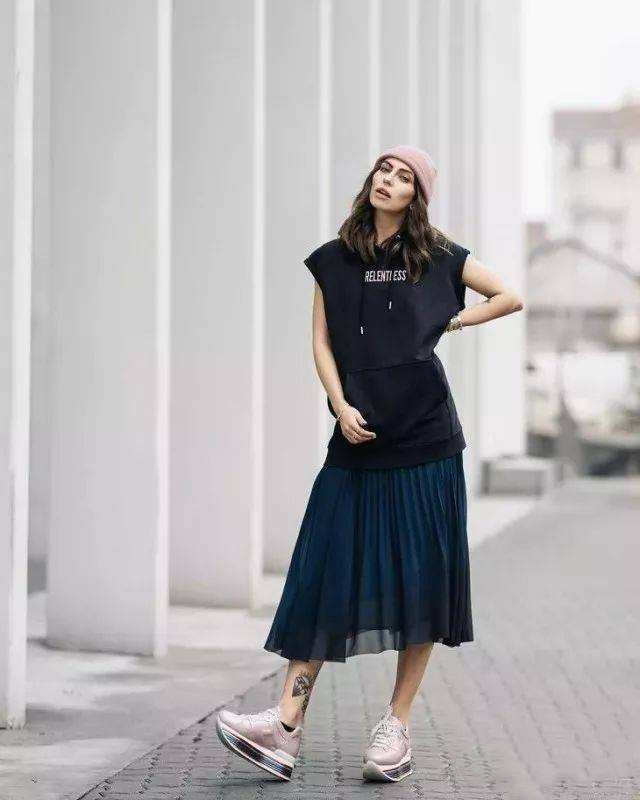 秋款裙子搭配什么鞋子好看百搭,夏天个子矮穿裙子搭配什么鞋子