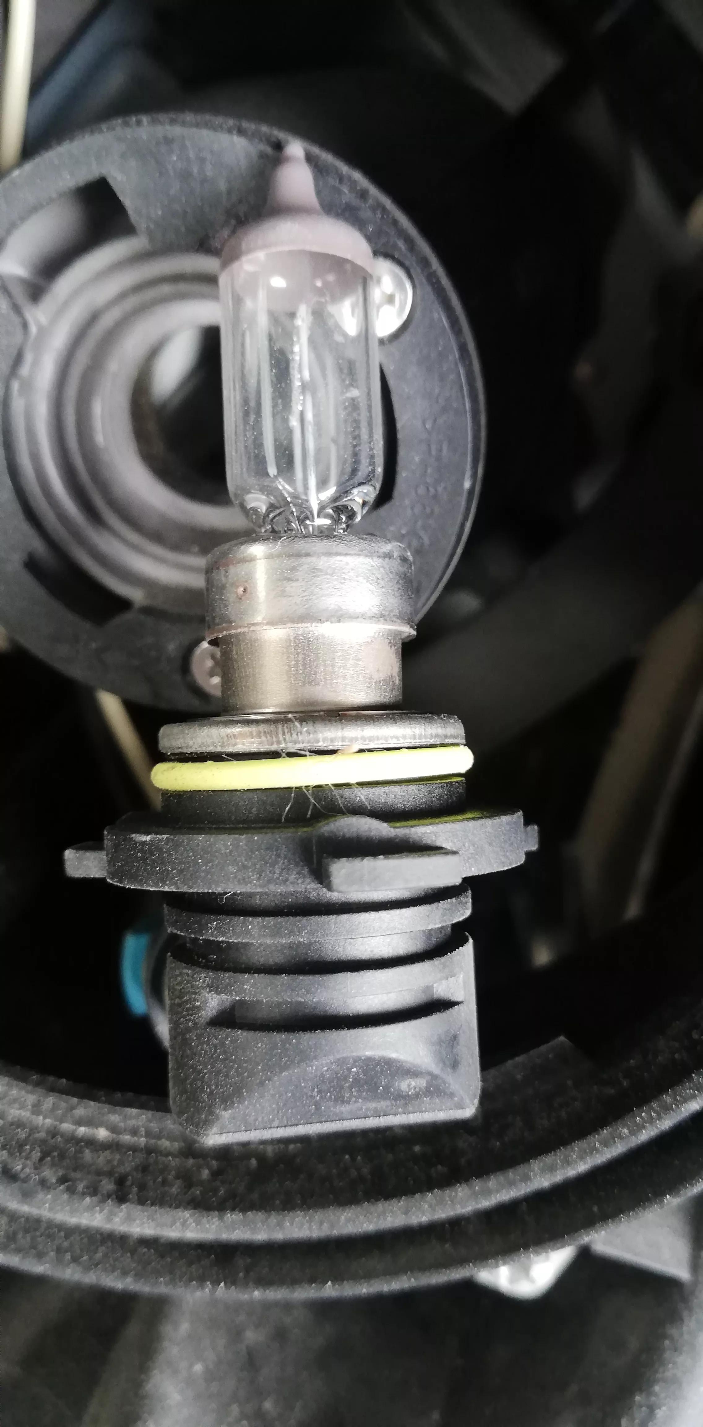 卤素灯可以改亮一点吗,卤素灯能换更大功率的吗