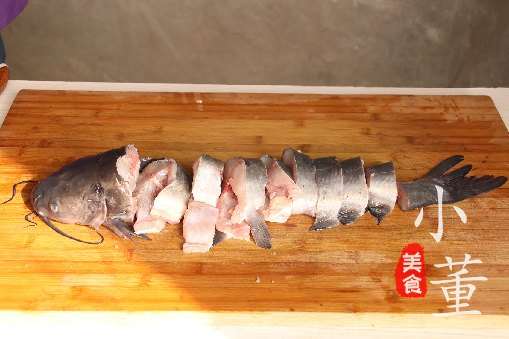 清炖清江鱼经典做法,清江鱼的最佳吃法黄焖清江鱼