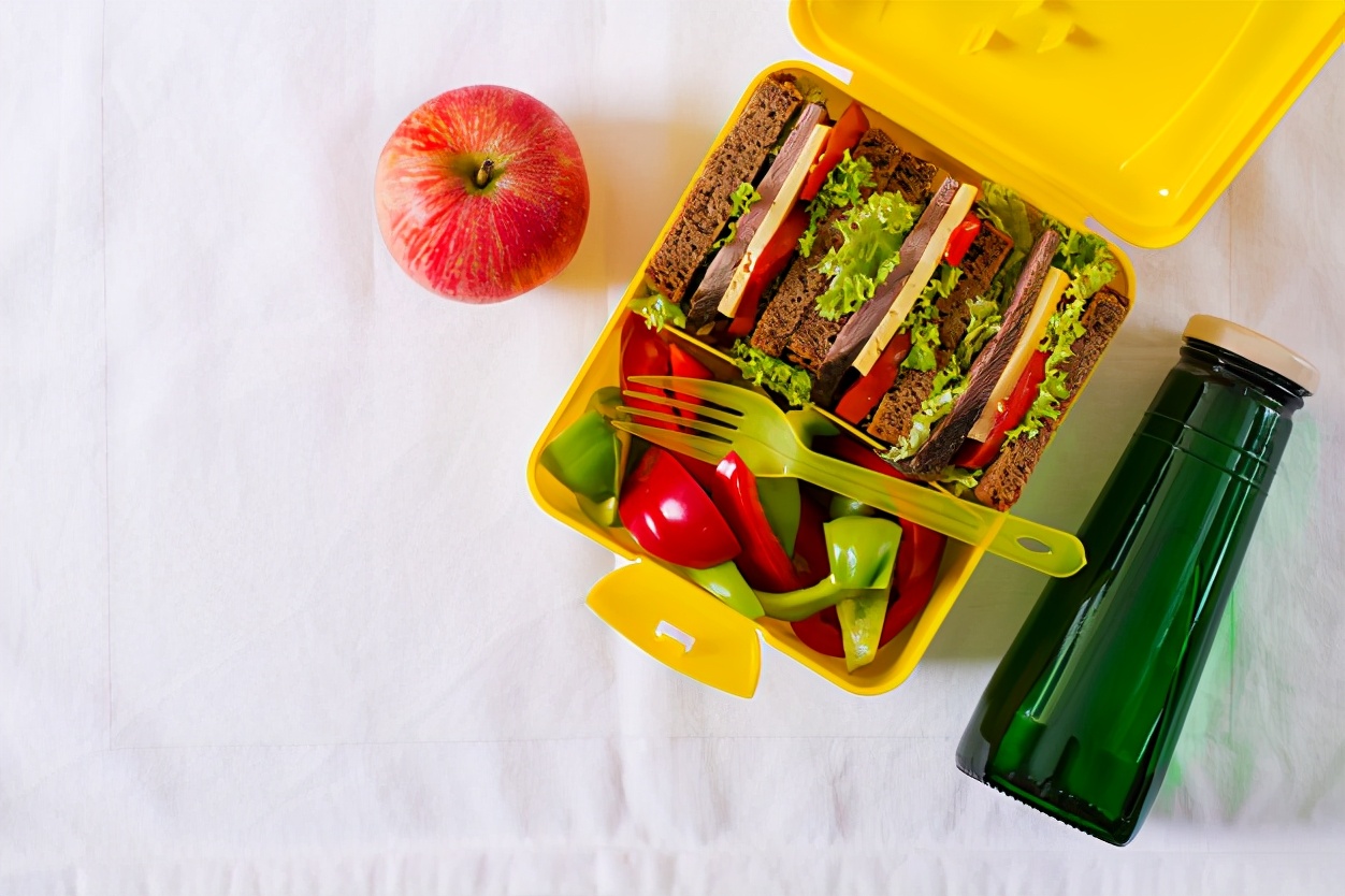 法国人吐槽英国人学不会做饭,英国人真不会做菜么