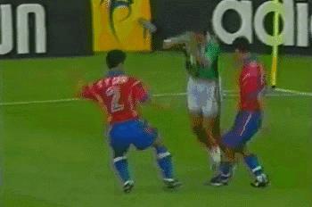 各足球球星招牌动作,足球球星们的招牌技能