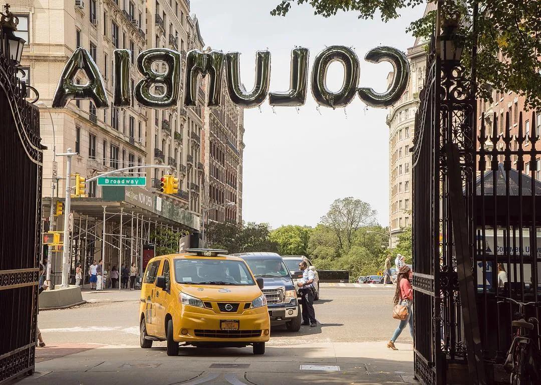 这所交际花藤校，地理位置绝佳，学霸精英扎堆，被中国学生爱疯了