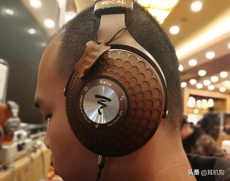 一副封闭版乌托邦耳机——法国劲浪新品高端头戴耳机Stellia简评
