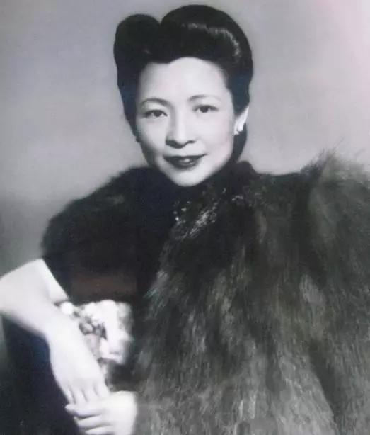 民国头号名媛，宋子文追求她，被拒绝，美丽一生，却活得风轻云淡