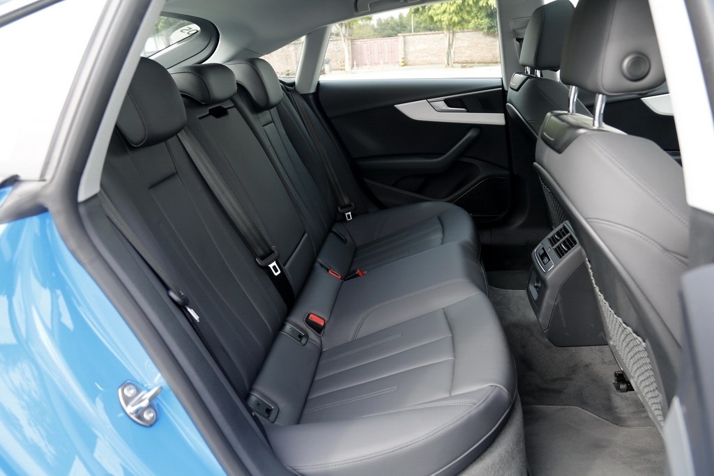 奥迪a5coupe,奥迪a53.2