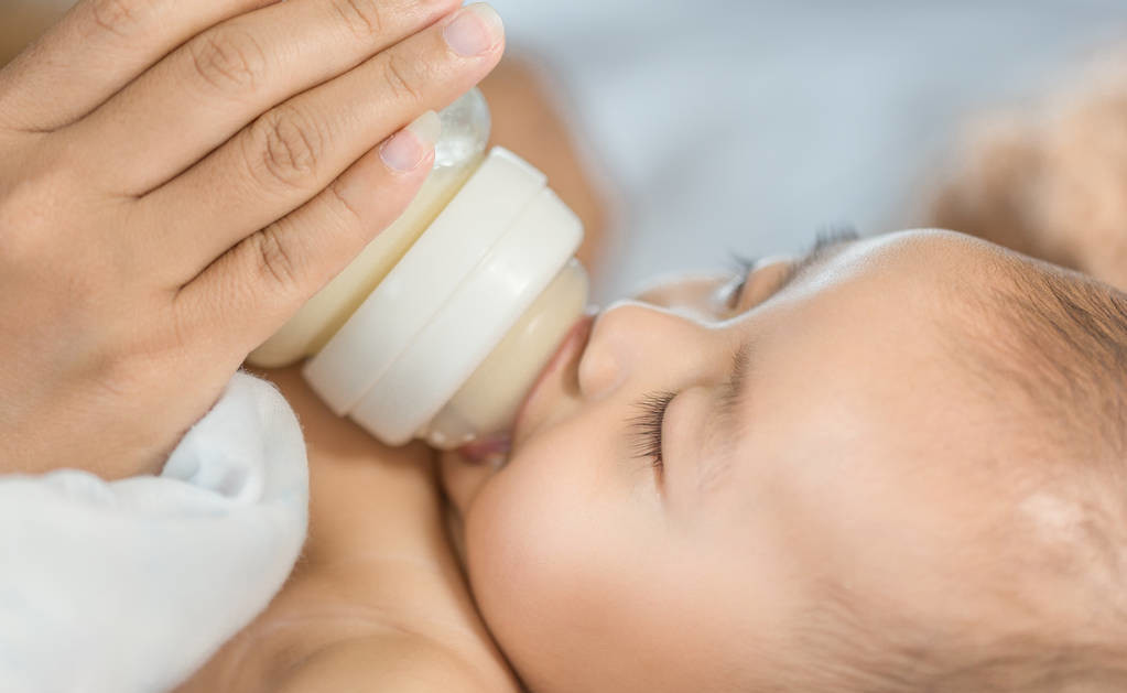 产后母乳越来越少怎么回事,孕妈奶水出不来有什么办法