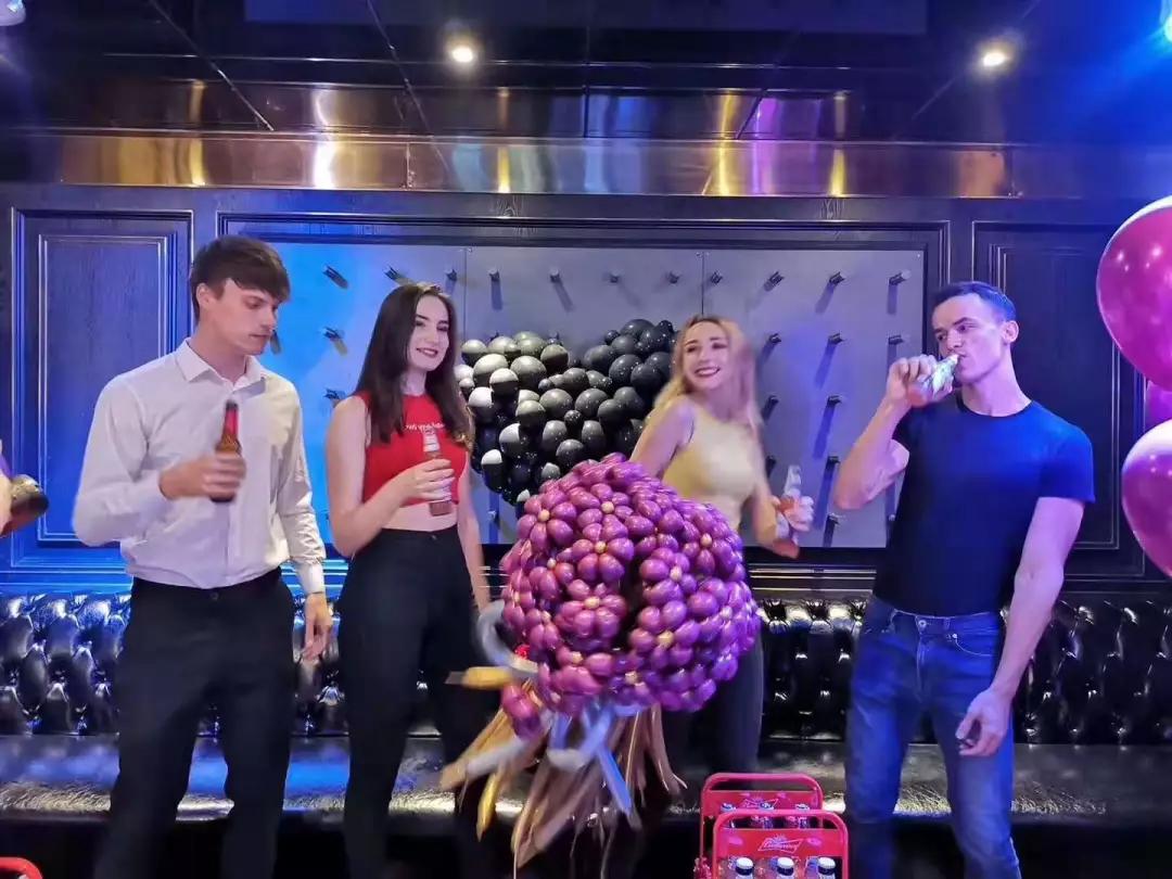 成都网红小酒馆凭什么火爆出圈,成都最火小酒馆