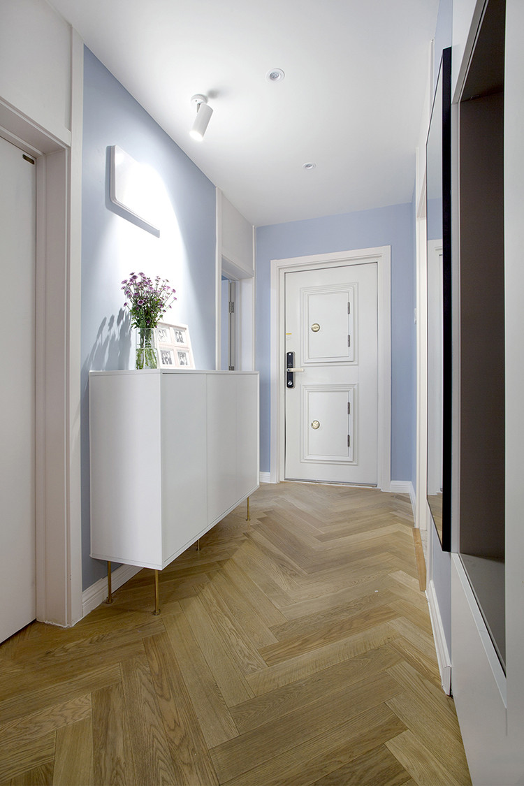 装修木门最好选啥颜色,装修新房选什么颜色的门