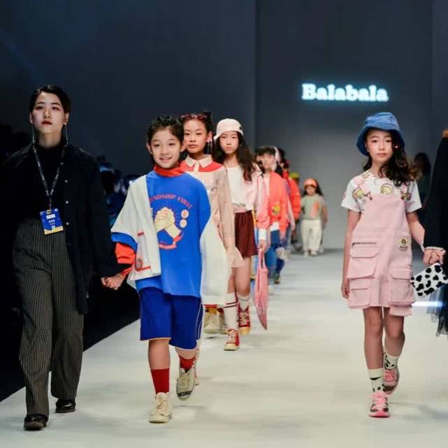 巴拉巴拉童装有哪些风格,童装品牌巴拉巴拉