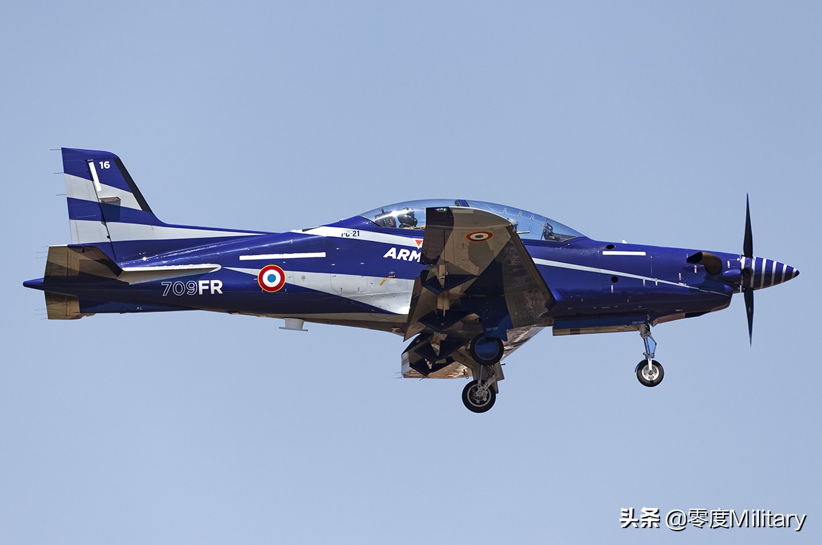 世界空军海军陆军,法国勒图贝空军基地