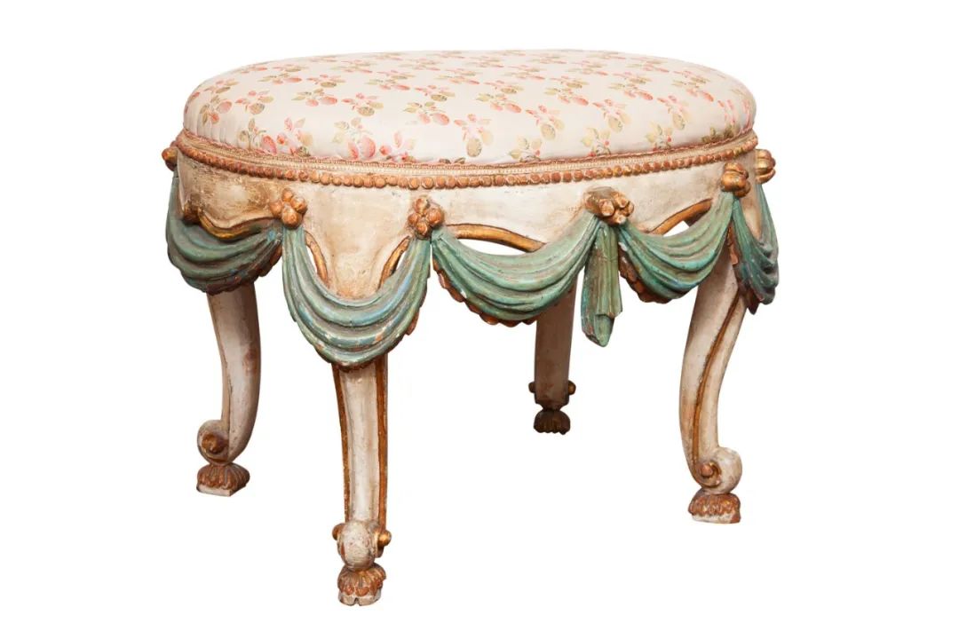 流行少女心豪宅 (歌坛天后豪宅在哪里)