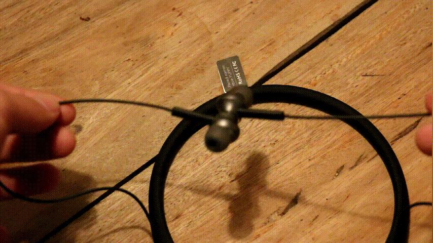 运动时怎么可以没有音乐！iquaG38耳机颜值和音质就很不错