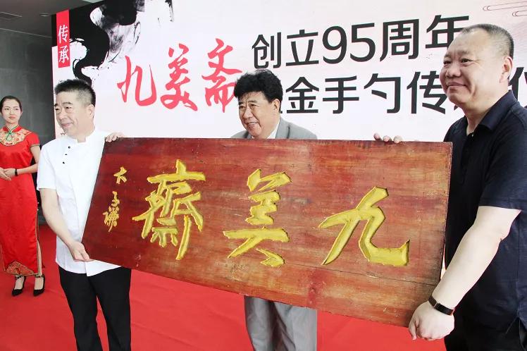 来唐山吃什么好吃的,唐山燕赵老字号查询