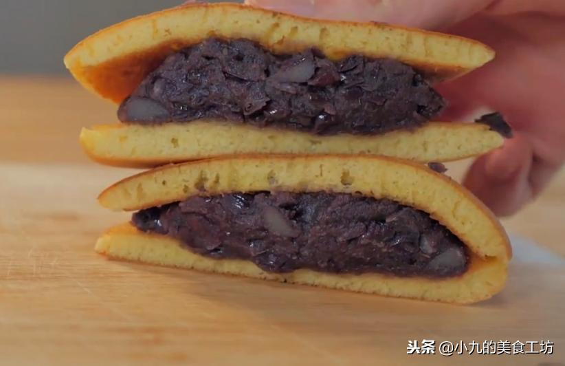 1碗面粉4个鸡蛋,2分钟教你做铜锣烧,不和面不揉面,做法超简单