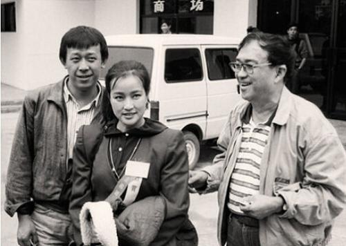 陈国军刘晓庆姜文三人照片,陈国军找姜文谈话