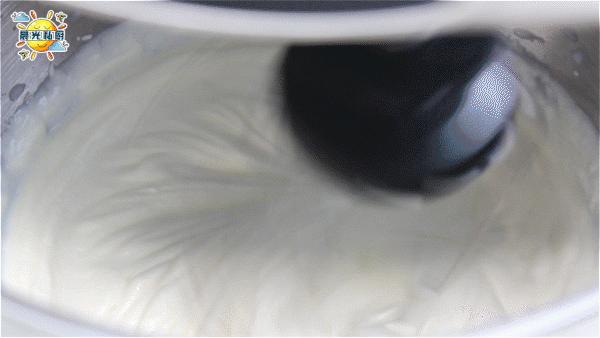 家庭冰淇淋机做冰淇淋免煮,只用水果就能做冰淇淋的冰淇淋机