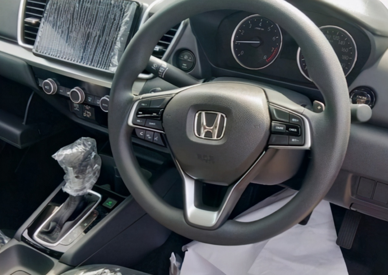 三厢飞度1.3自动真实油耗多少马力,三厢飞度1.3自动值得买不