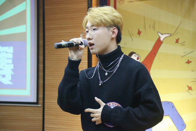 「达人秀」“我最闪亮”信院达人秀十强专访：歌唱吧！达人