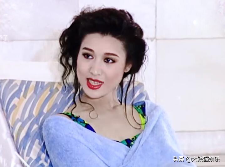 10对撞名的女星,同名不同命,有人公开互撕,有人无辜被“连坐”