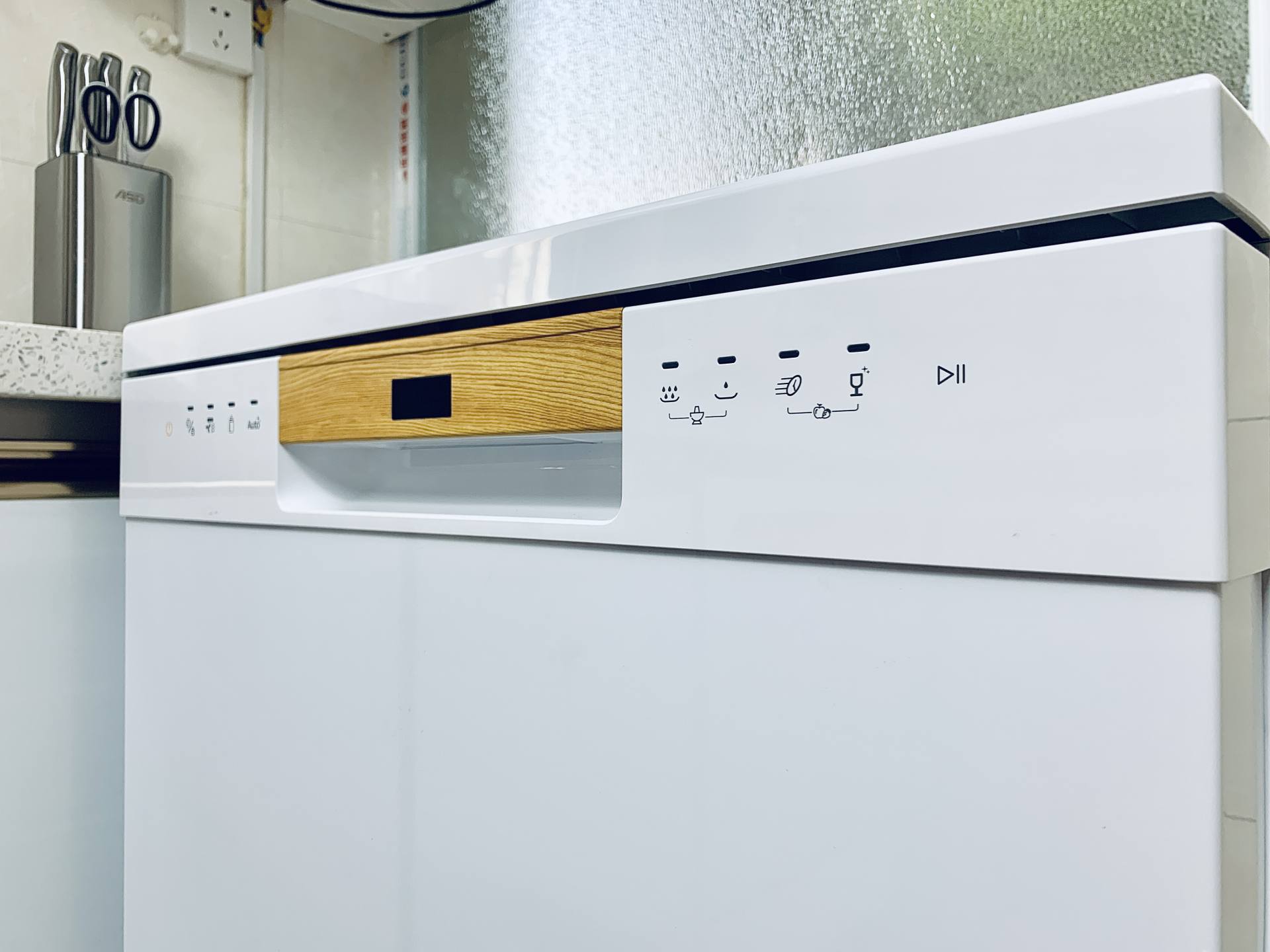 洗碗机尺寸怎么挑选好,洗碗机选购记好这8点