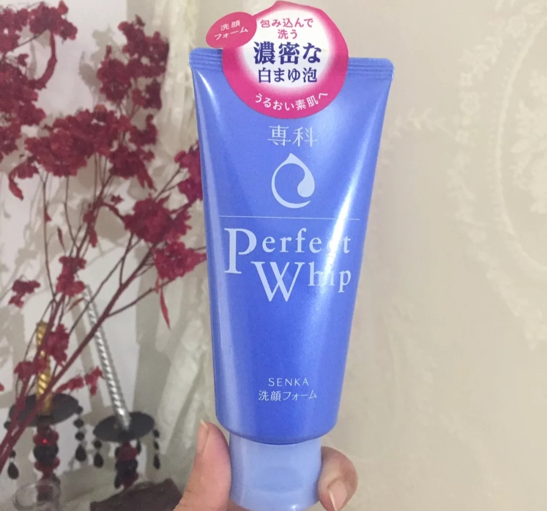 平价网红洗面奶真的好用吗？freeplus温和滋润，丝塔芙敏感肌慎用