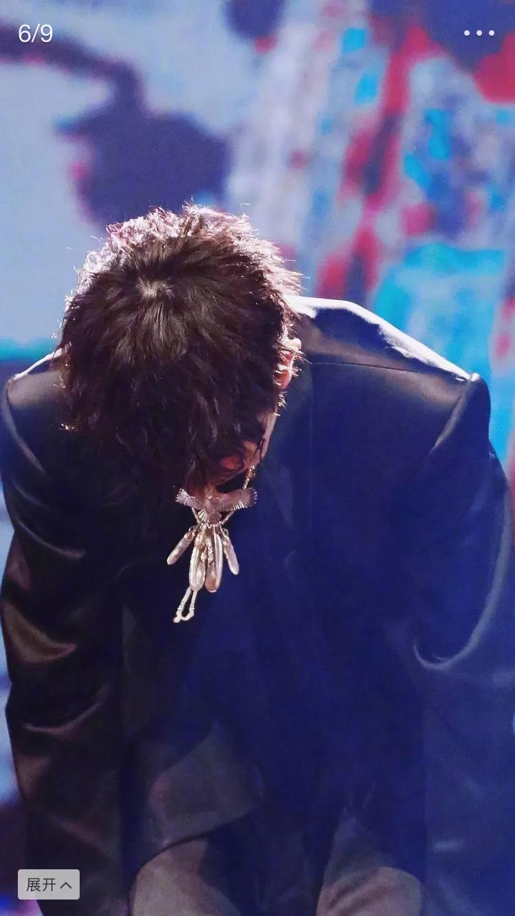 王源锡纸烫造型曝光,王源同款锡纸烫烫发要多长