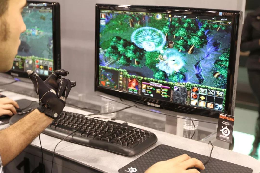 彪马新出的鞋子,彪马有一款塑料的鞋子