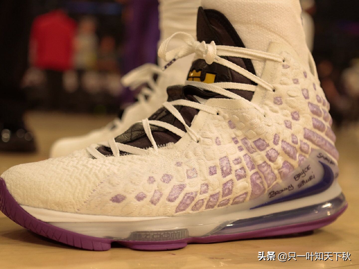 勒布朗詹姆斯近期比赛上脚的9双詹17战靴！哪个配色最香？