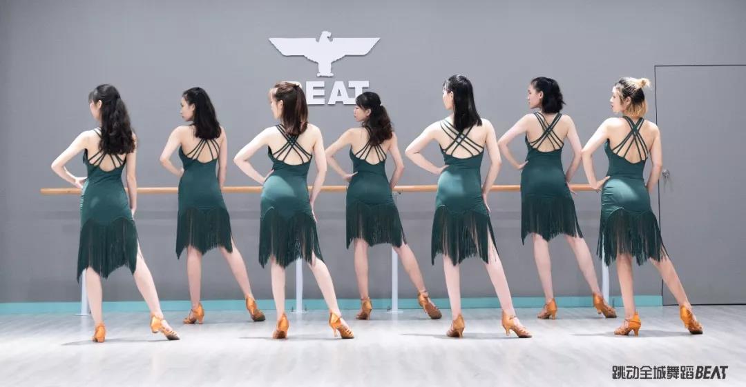 学拉丁要练哪些基本功,学拉丁身体不灵活怎么办