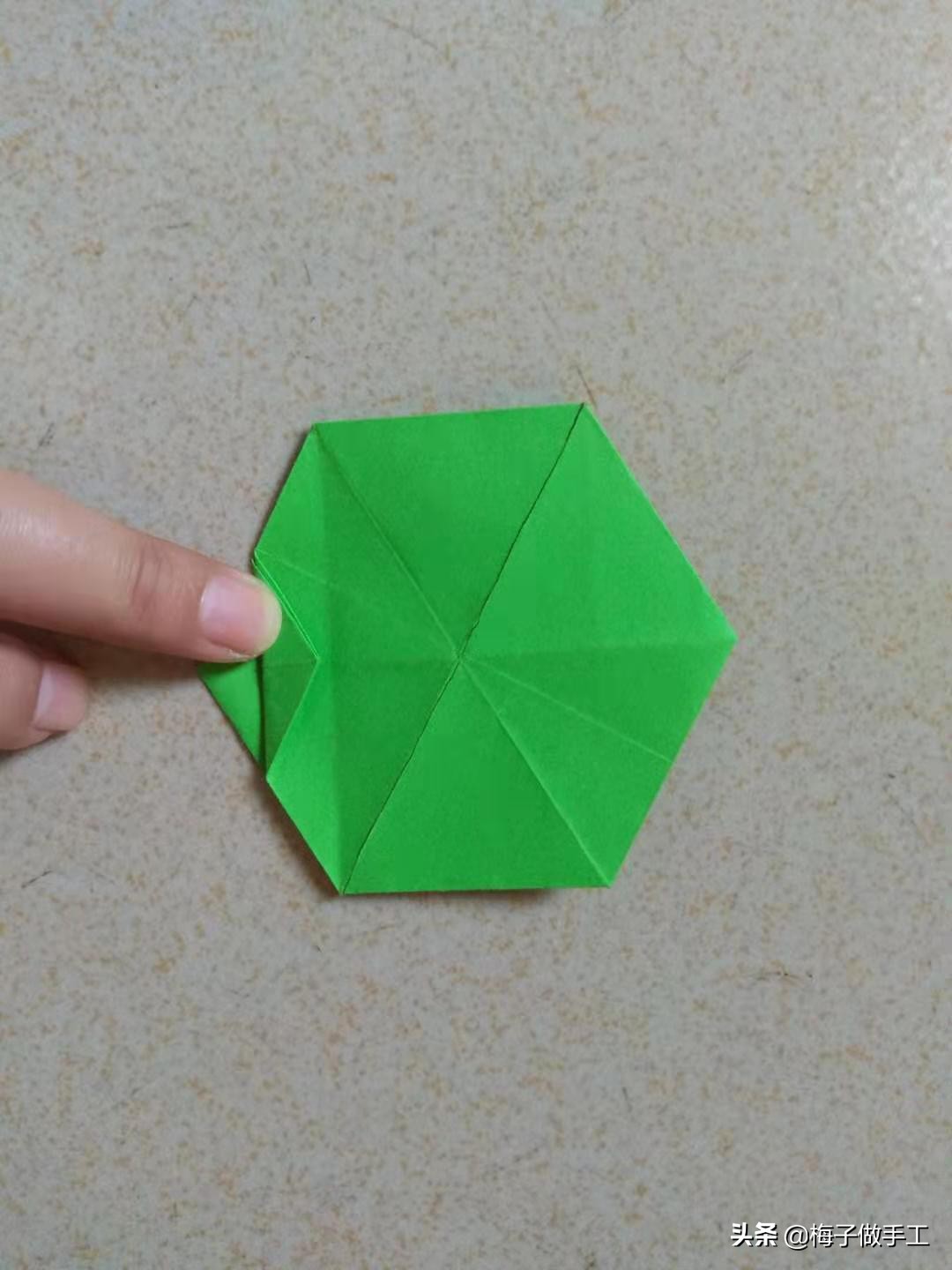 怎么折实心六芒星,手工折纸四角星怎么折