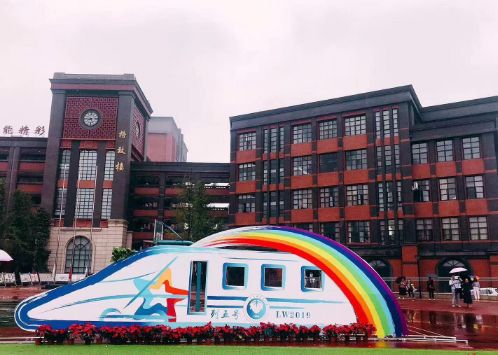 没有好初中只有一般人能上高中吗,没有上好学校而后悔