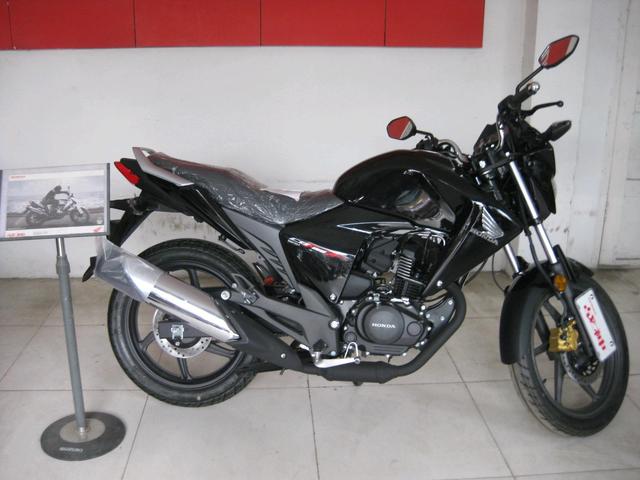 新大洲本田战神150钥匙怎么拧不动,本田幻影150和新大洲战神哪个好