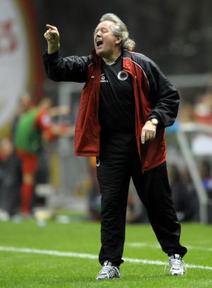 当今足坛十大重炮手,足坛近20年重炮手