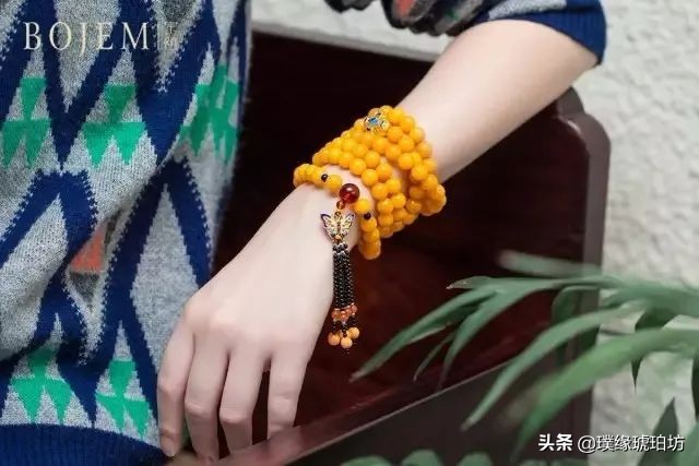 高品质的琥珀蜜蜡有哪些,常见的蜜蜡珠宝有哪些