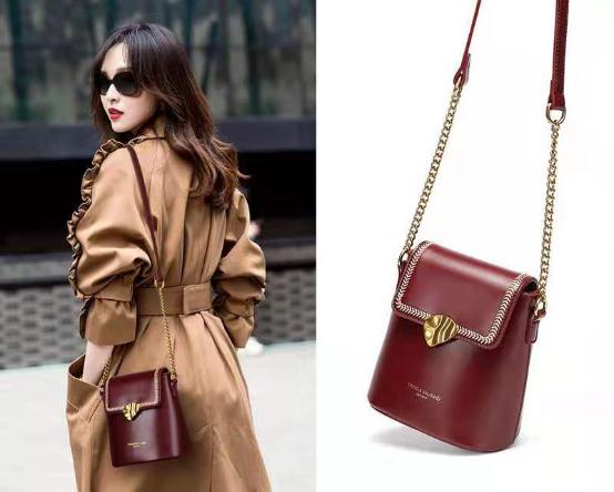 关晓彤穿搭私服夏季花短裤,关晓彤身着黑色连体裤酷劲十足