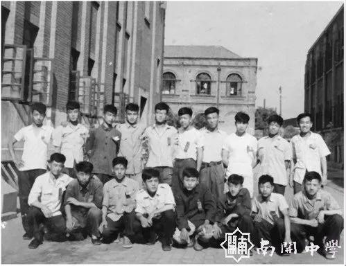 重庆南开中学在全国排名,南开中学很有名吗