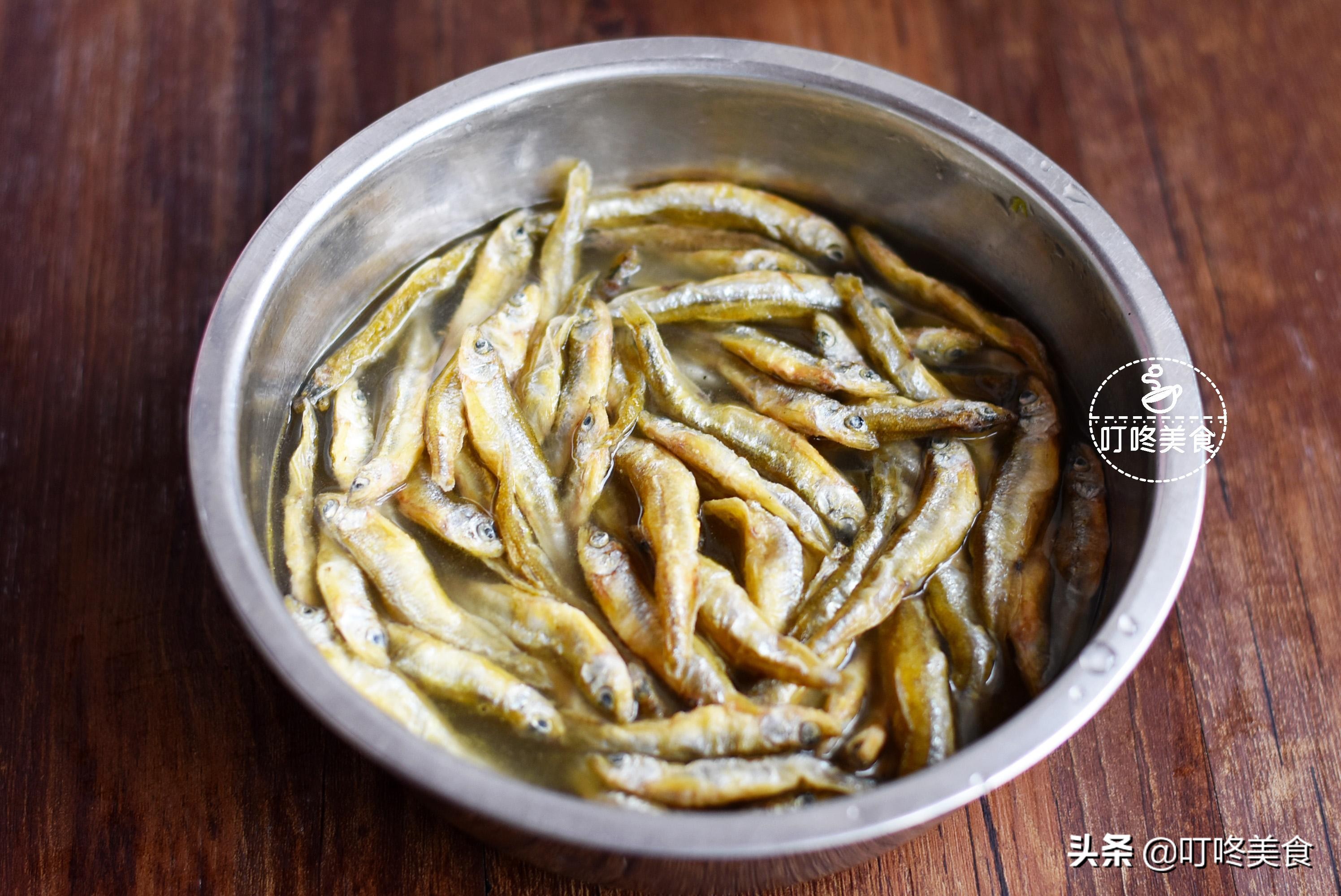 小鱼鱼干怎么炒,炒鱼干怎么热一下