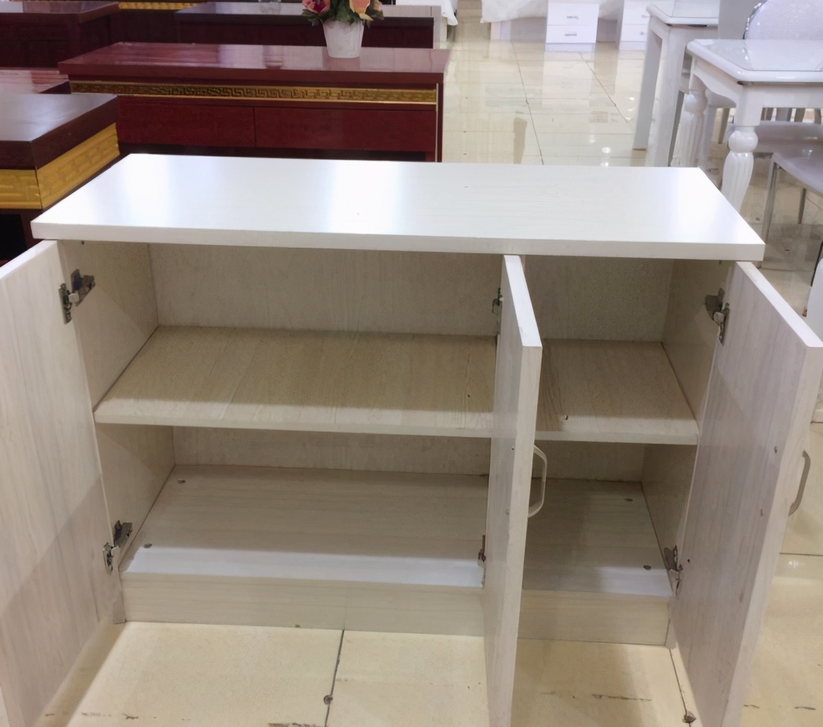 鱼缸底柜实木的好还是铝合金的好,鱼缸底柜开放式和封闭式哪个好