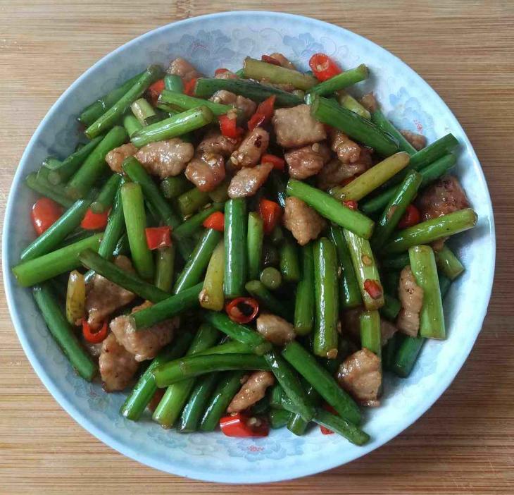 蒜苔可以素炒,蒜苔不放辣怎么炒好吃