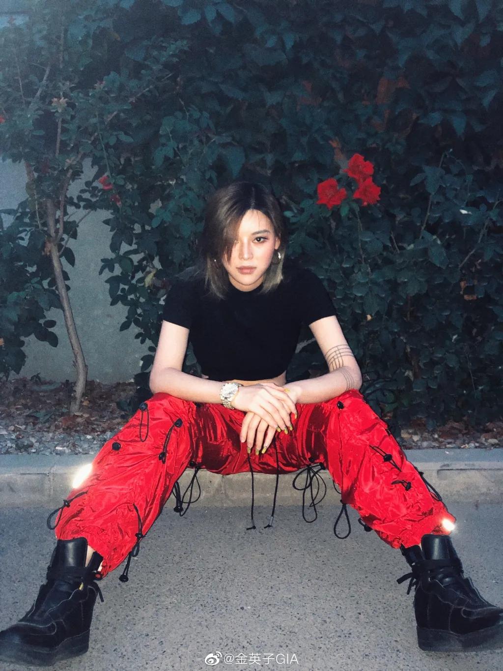 蔡徐坤同款潮鞋合集,蔡徐坤lisa虞书欣一起参加的综艺