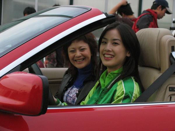 那英深爱高峰多年,还为他未婚产子,不料转身就嫁给了备胎孟桐