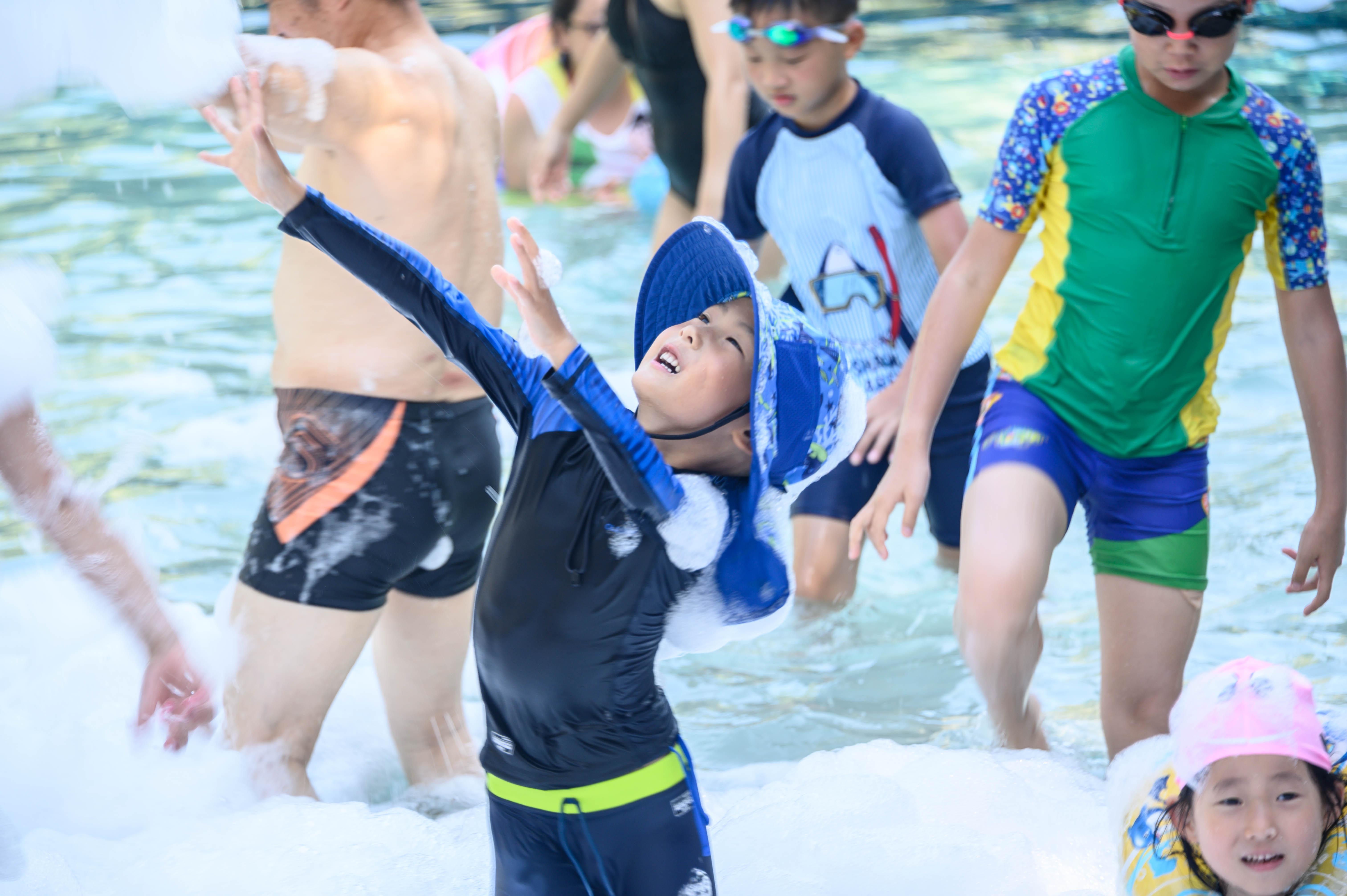 夏天的三亚海边有多热,三亚的夏天比广州和深圳都要凉快