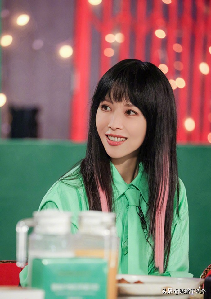 中年妈妈减龄发型短发,哪种发型适合中年女性比较减龄呢